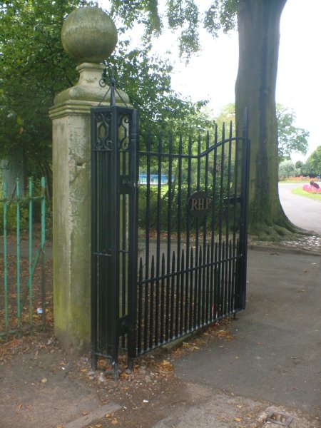 picture of entrance gate